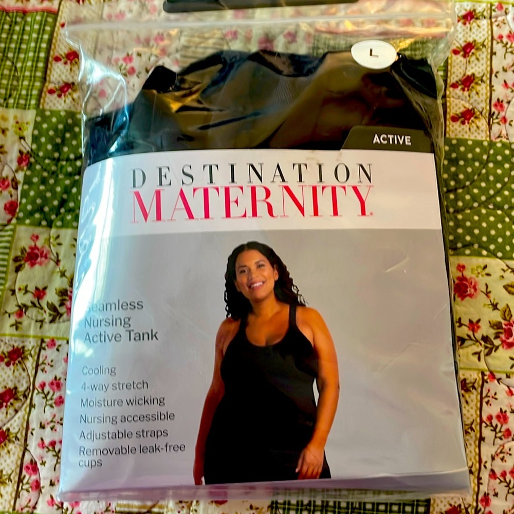 Destination Maternity Seamless Nursing Active Tank NEW! Size L